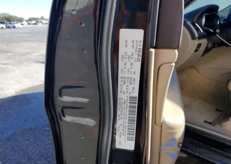 2015 Jeep Grand Cherokee Overland z USA, uszkodzony, nr VIN 1C4RJECG7FC841234